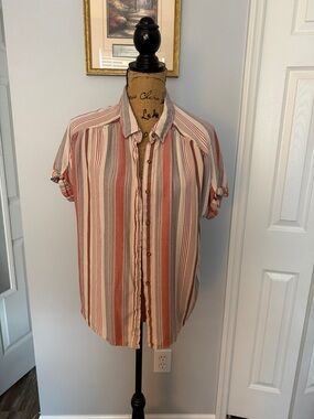 Universal Thread Short-Sleeve Stripe Button-Down in Rust & Cream